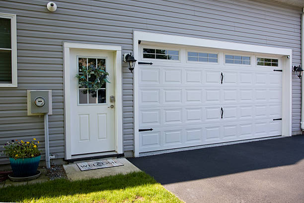 24/7 Emergency Garage Door Panel Replacement experts in Lynchburg, VA